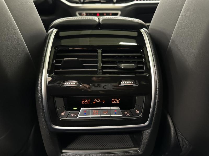 BMW X7 SUV 4,4 l 390 kw