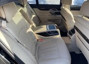 BMW Řada 7 Sedan 3,0 l 210 kw