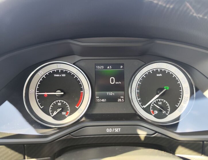 Škoda Superb Liftback 2,0 l 147 kw