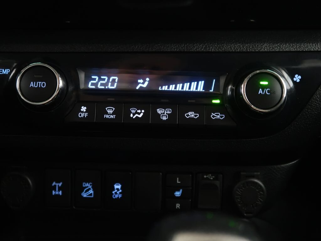 Toyota Hilux Pick-up 2,4 l 110 kw