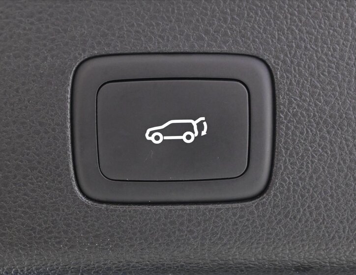 MG EHS SUV / Terénní 1,5 l 119 kw