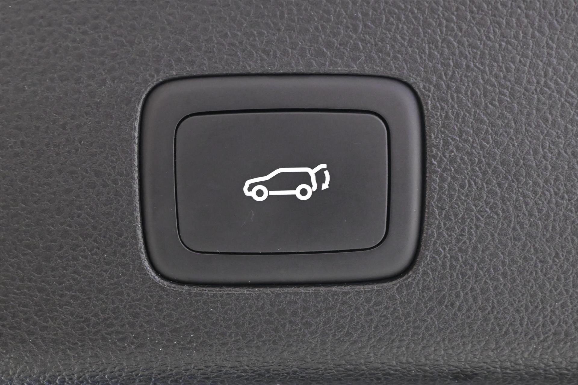 MG EHS SUV / Terénní 1,5 l 119 kw