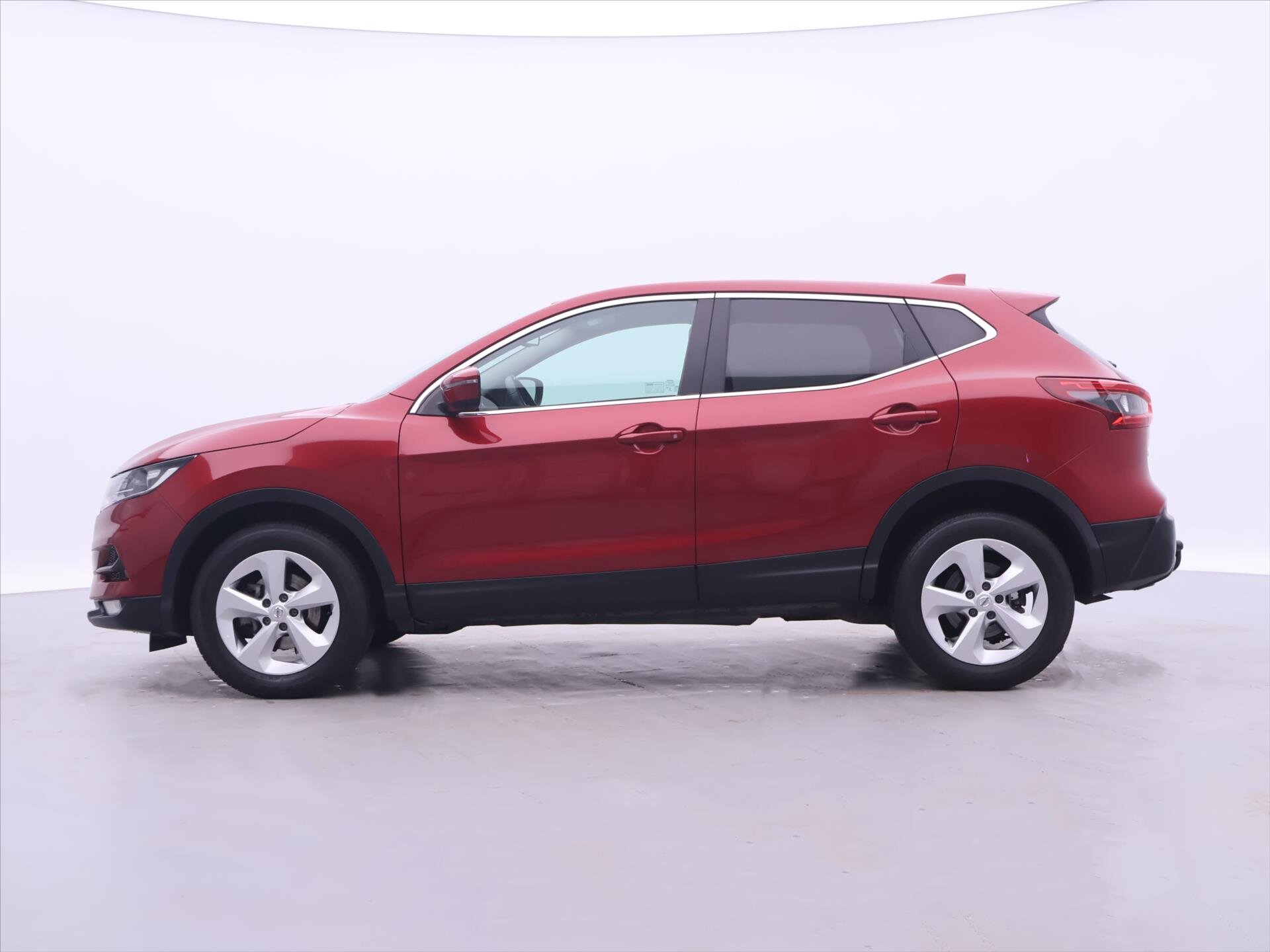 Nissan Qashqai SUV / Terénní 1,3 l 117 kw