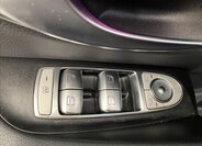 Mercedes-Benz Třídy E 12