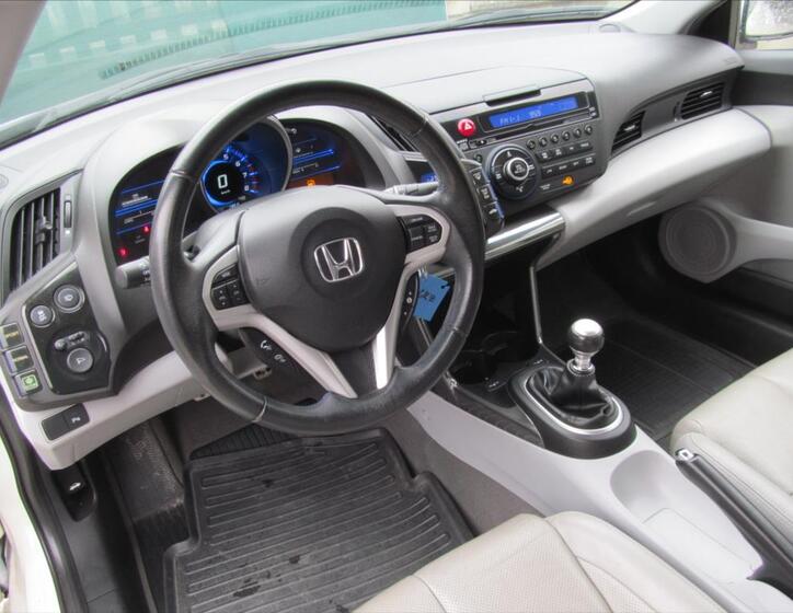 Honda CR-Z 13
