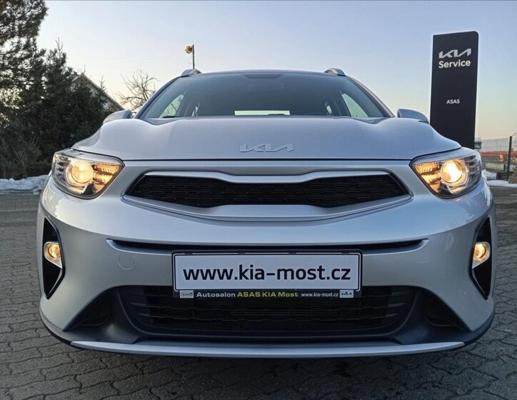 KIA Stonic SUV 1,2 l 62 kw