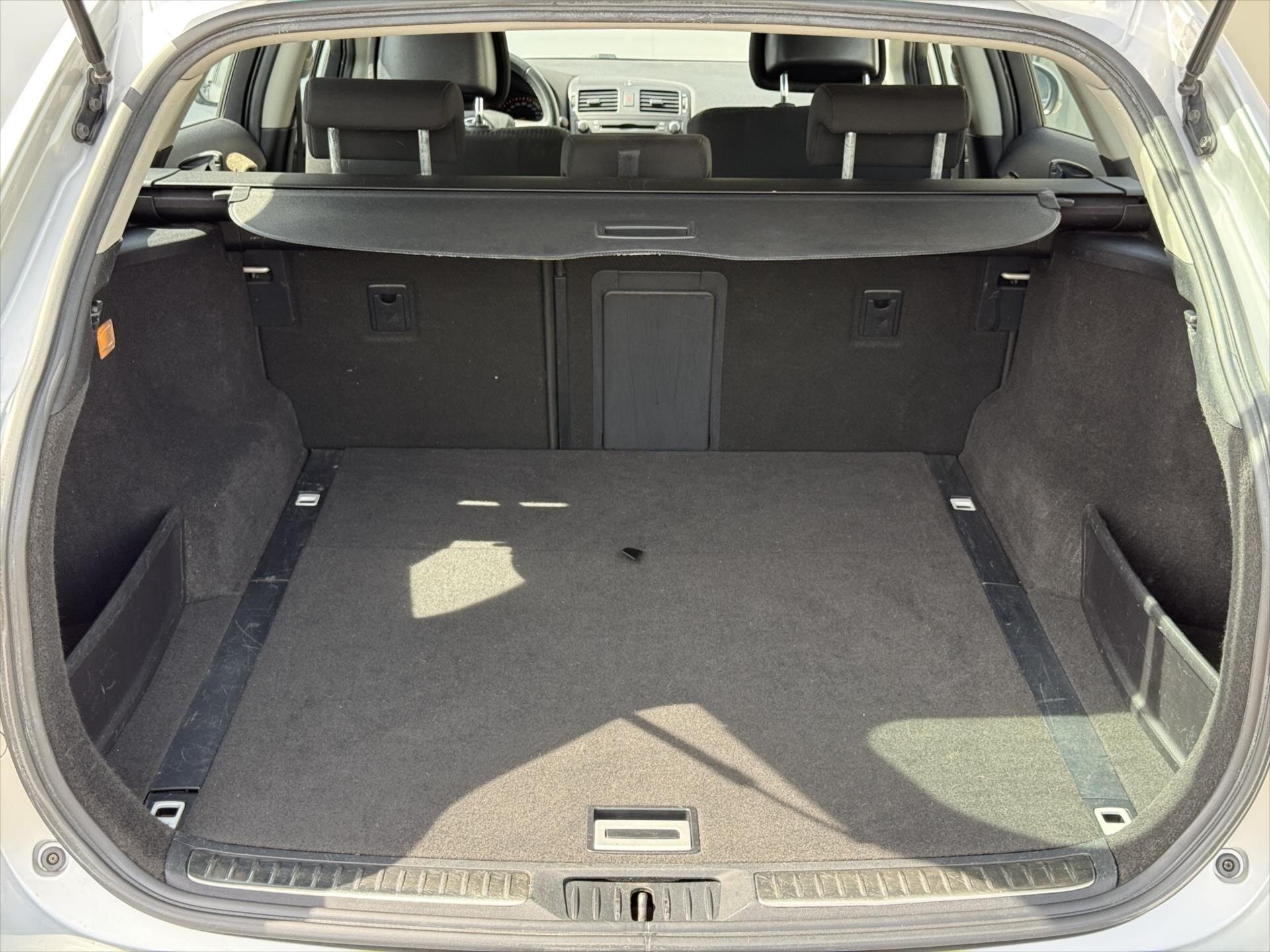 Toyota Avensis Kombi 1,8 l 108 kw