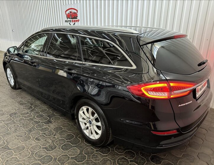 Ford Mondeo Kombi 1,5 l 121 kw