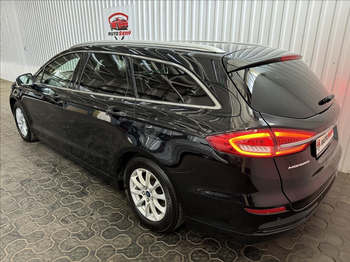 Ford Mondeo Kombi 1,5 l 121 kw