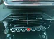 Peugeot 2008 SUV / Terénní 1,2 l 74 kw