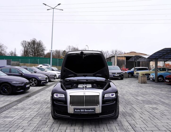 Rolls-Royce Ghost Sedan 6,6 l 420 kw