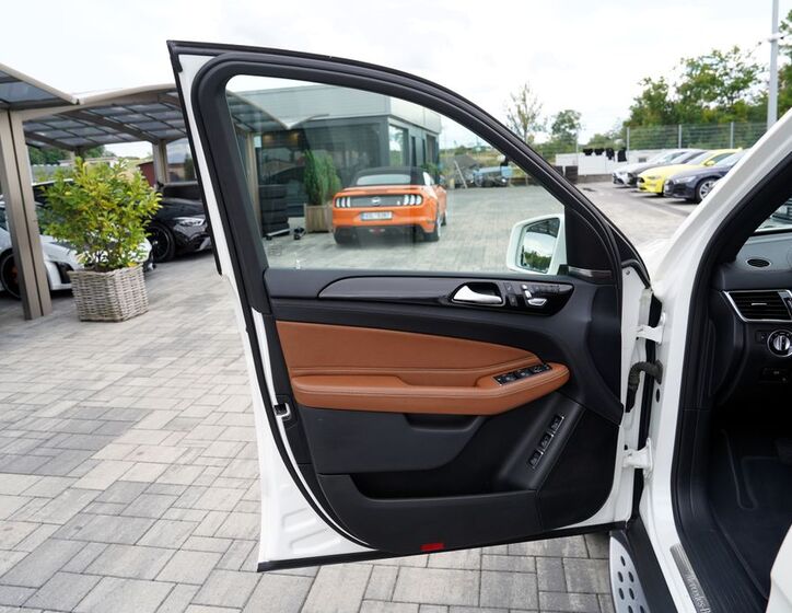 Mercedes-Benz GLS 20