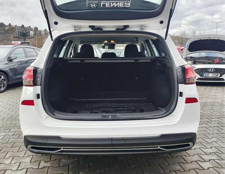 Hyundai i30 Kombi 998,0 88 kw