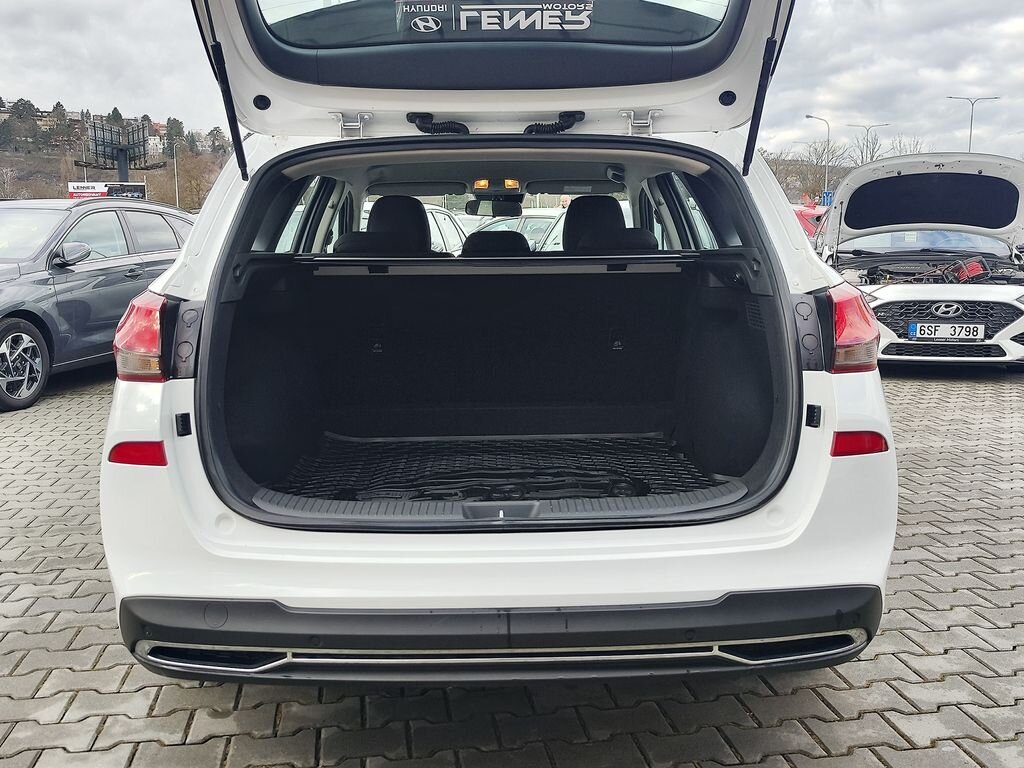 Hyundai i30 Kombi 998,0 88 kw