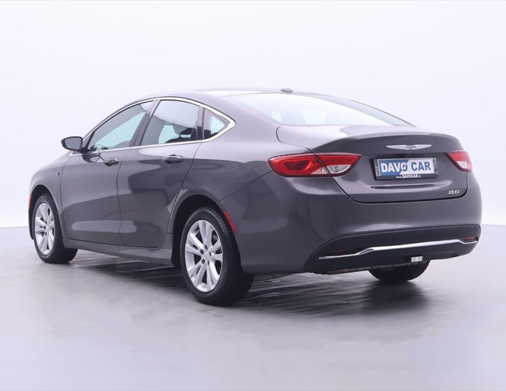 Chrysler 200 Sedan 2,4 l 135 kw