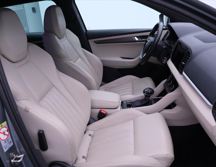 Škoda Karoq SUV 1,5 l 110 kw