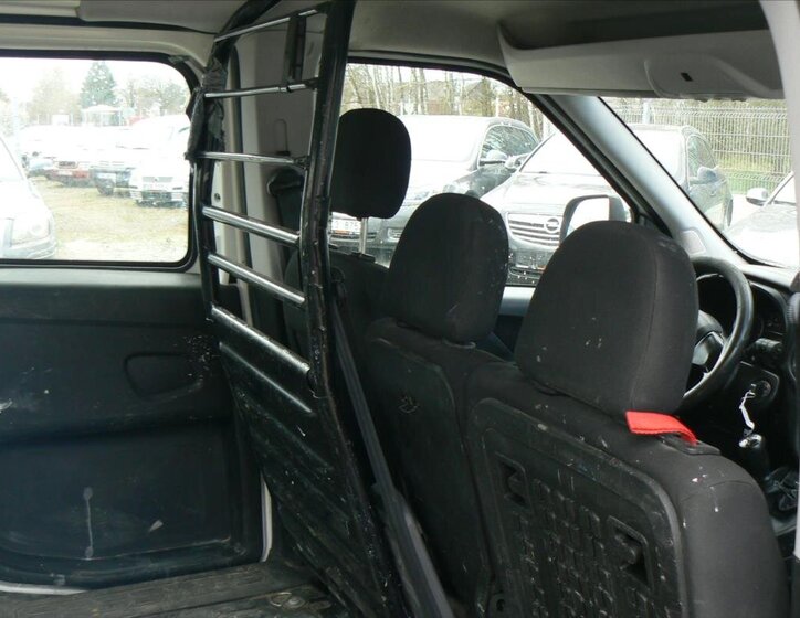 Fiat Dobló Pick-up 1,2 l 66 kw