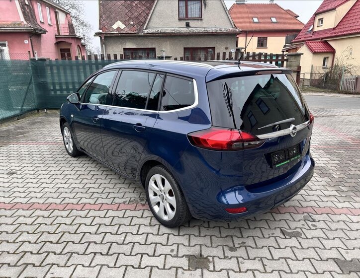 Opel Zafira 7