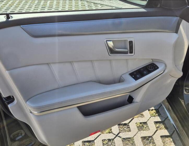 Mercedes-Benz Třídy E 10