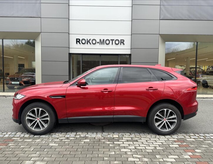 Jaguar F-Pace SUV / Terénní 2,0 l 132 kw