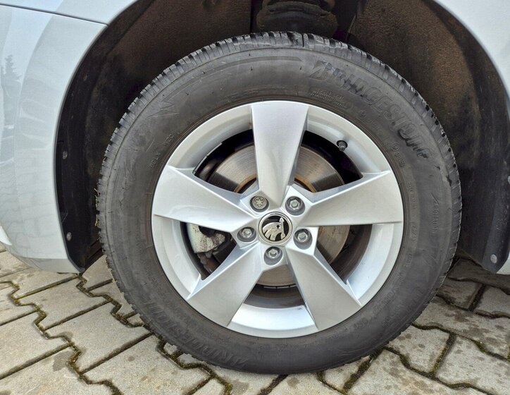 Škoda Fabia Hatchback 1,0 l 85 kw