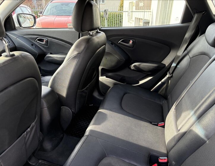 Hyundai ix35 11
