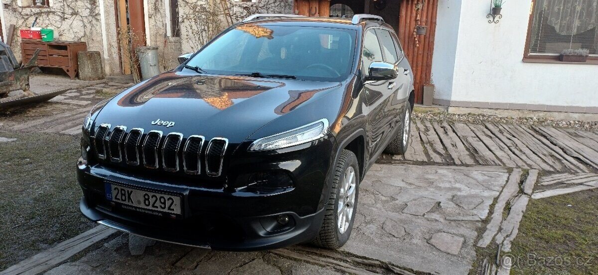 Jeep Cherokee SUV / Terénní 0,0 103 kw
