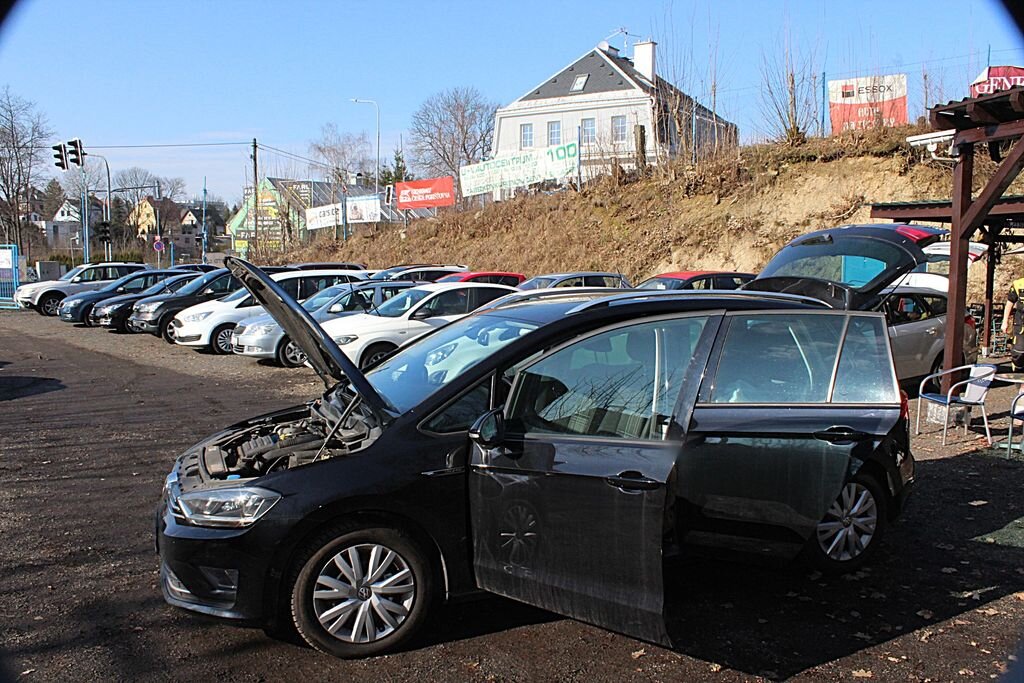 Volkswagen Golf Sportsvan Kombi 1,2 l 81 kw
