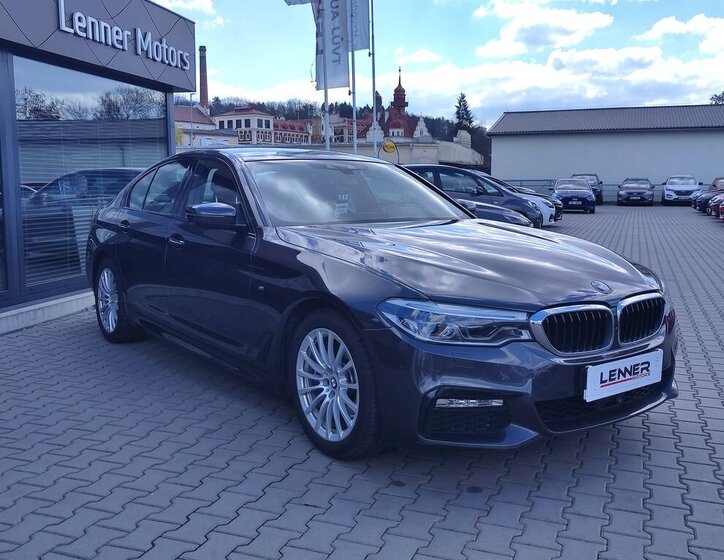 BMW Řada 5 Sedan / Limuzína 3,0 l 250 kw