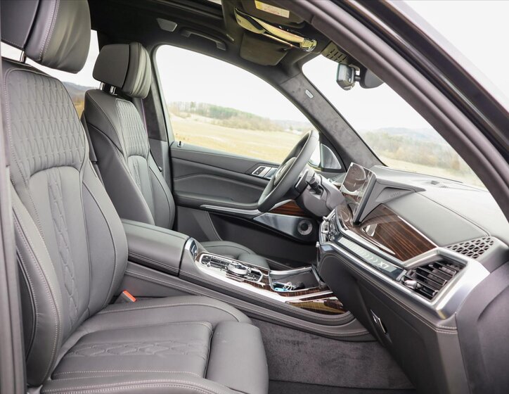 BMW X7 SUV / Terénní 3,0 l 259 kw