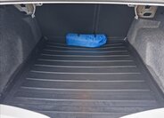 Peugeot 301 Sedan 1,2 l 60 kw