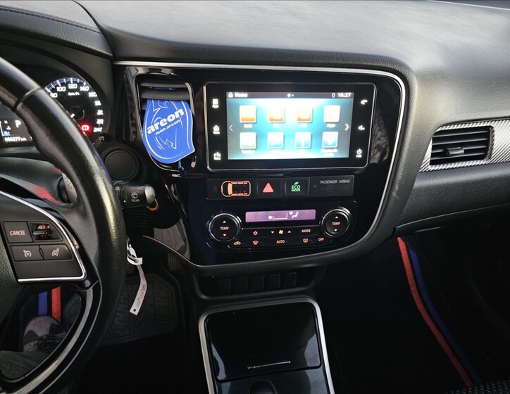 Mitsubishi Outlander 20