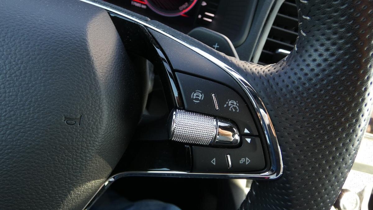 Škoda Karoq SUV / Terénní 1,5 l 110 kw