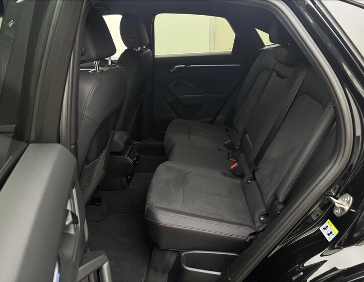 Audi Q3 SUV / Terénní 2,0 l 147 kw