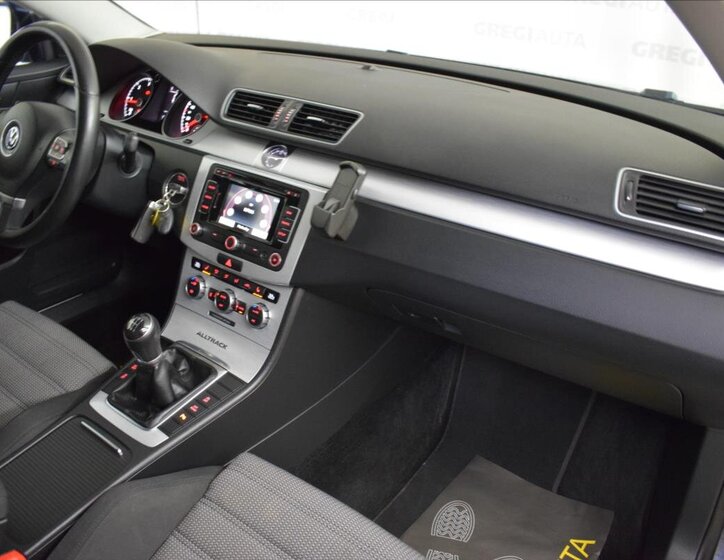 Volkswagen Passat Kombi 2,0 l 103 kw