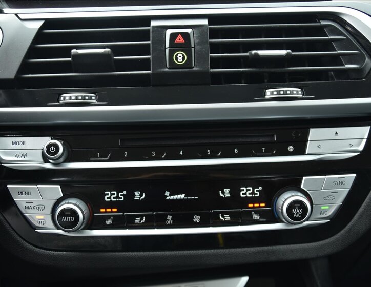 BMW X3 SUV / Terénní 2,0 l 140 kw