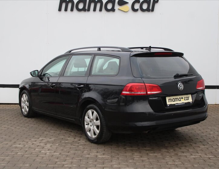 Volkswagen Passat Kombi 1,6 l 77 kw
