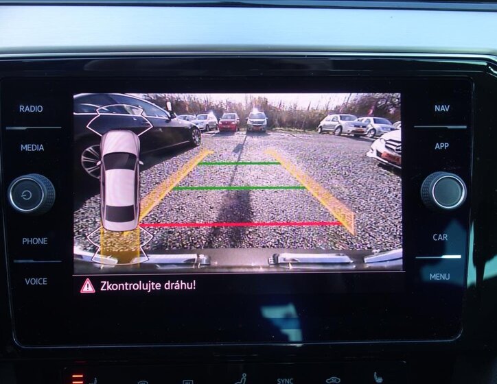 Volkswagen Passat Sedan / Limuzína 2,0 l 110 kw