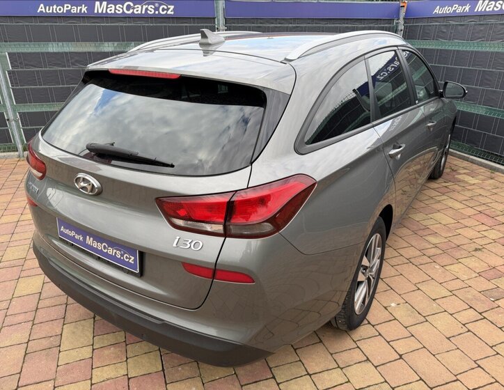 Hyundai i30 Kombi 998,0 88 kw