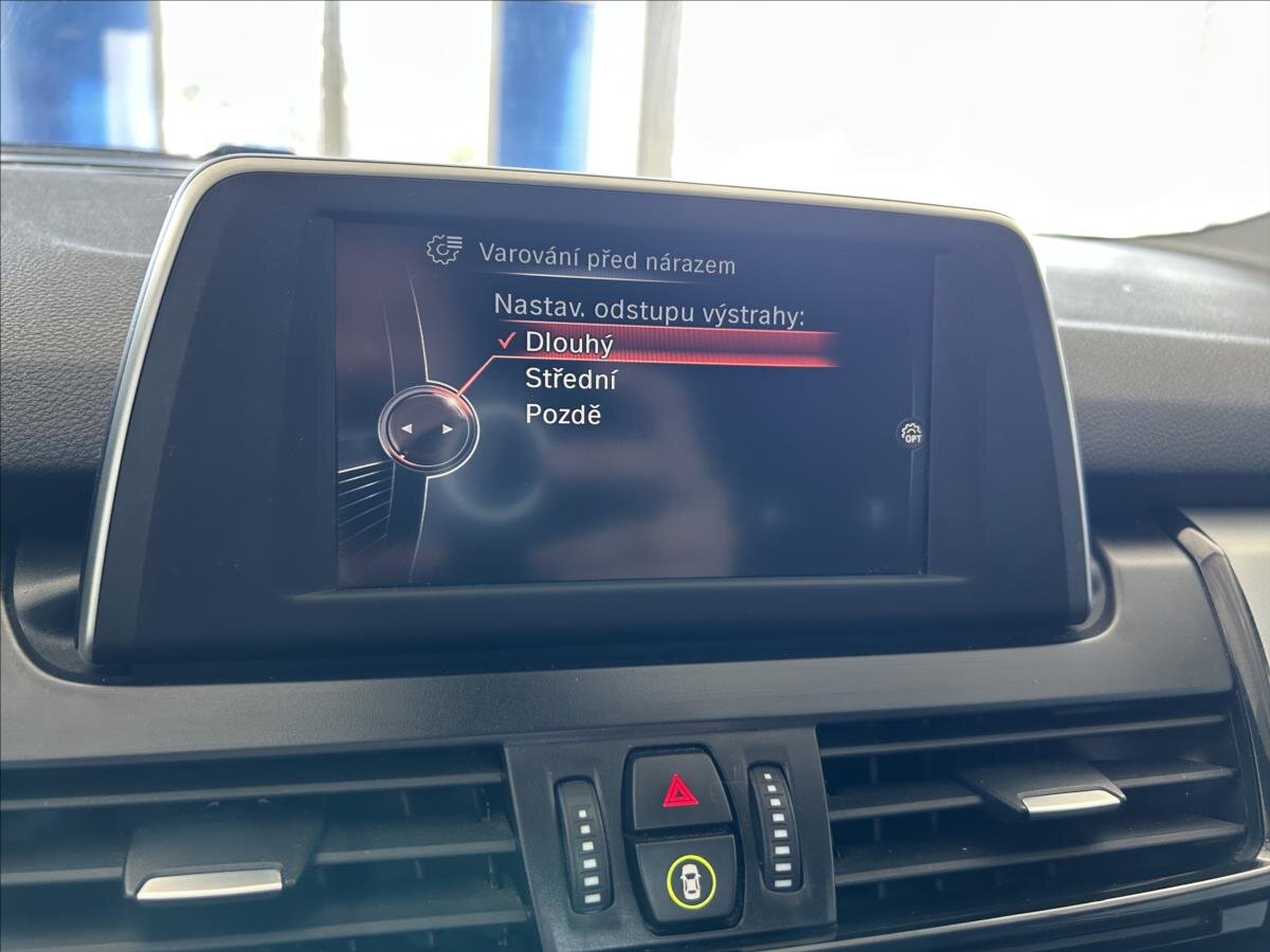 BMW Řada 2 MPV 2,0 l 110 kw