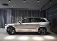 Volvo XC90 SUV / Terénní 2,0 l 228 kw