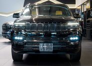 Jeep Grand Wagoneer 10