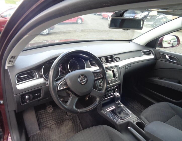 Škoda Superb Kombi 1,8 l 118 kw