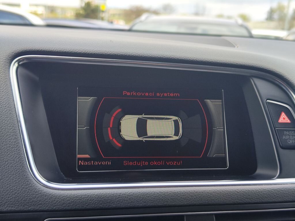 Audi Q5 SUV / Terénní 2,0 l 155 kw