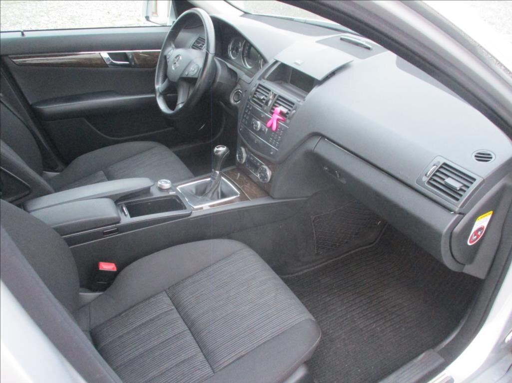Mercedes-Benz Třídy C Sedan / Limuzína 1,8 l 115 kw