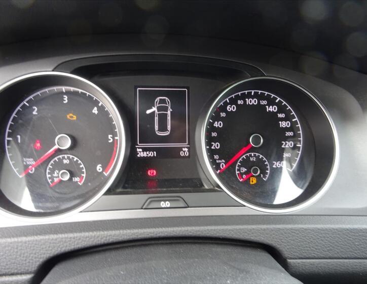 Volkswagen Golf Kombi 1,6 l 81 kw