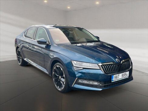 Škoda Superb Sedan / Limuzína 2,0 l 110 kw