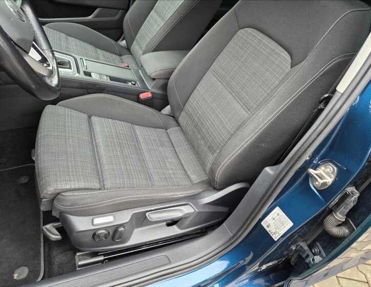 Volkswagen Passat Kombi 2,0 l 110 kw