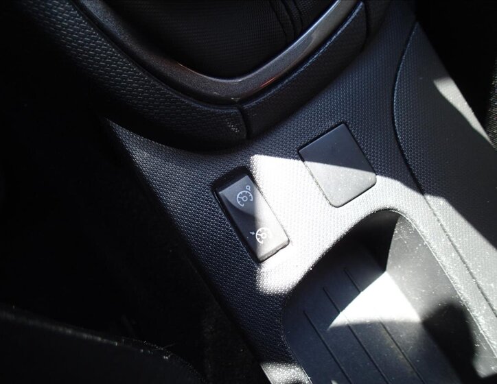 Renault Clio Hatchback 1,1 l 54 kw