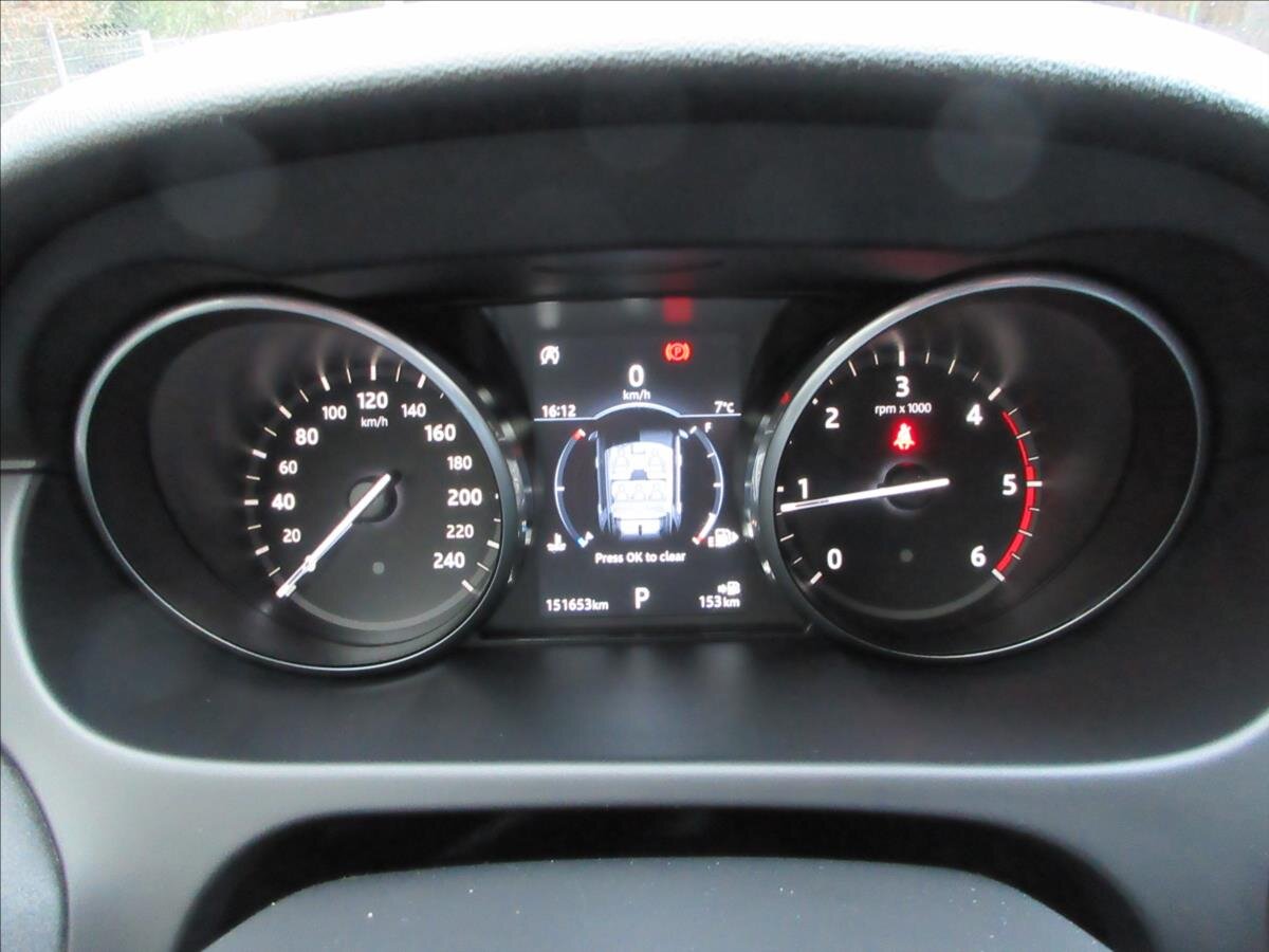 Land Rover Discovery Sport SUV 2,0 l 110 kw